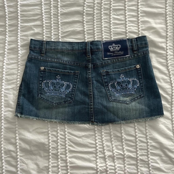 Rock & Republic Dresses & Skirts - 🦢 Y2K NWT ROCK & REPUBLIC VICTORIA BECKHAM RARE RHINESTONE DENIM SKIRT